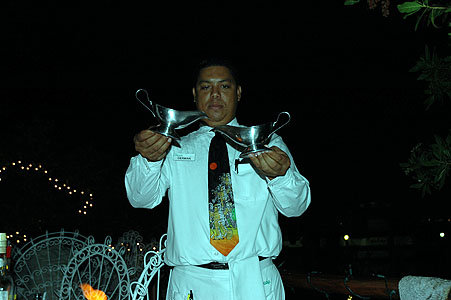 Anniversary dinner Nov. 1, 2010 Cancun 028.JPG